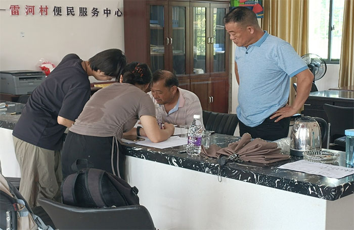深入田間地頭，關(guān)注農(nóng)戶水稻種植——華中農(nóng)業(yè)大學(xué)赴湖北省監(jiān)利社會實踐調(diào)研團(tuán)隊