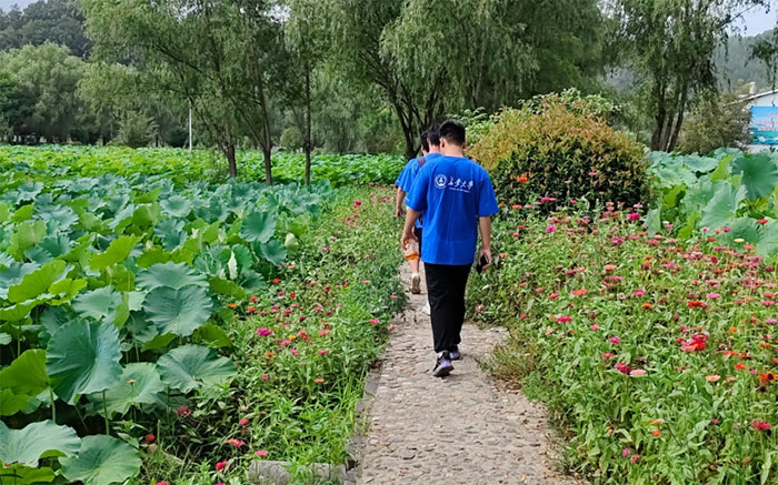 “農(nóng)旅結(jié)合，打造和美鄉(xiāng)村”-長安大學(xué)土地工程學(xué)院社會實踐隊赴商南縣紅廟村展開社會實踐