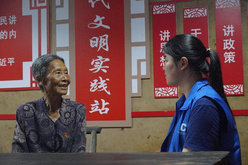 河南工業(yè)大學(xué)學(xué)子三下鄉(xiāng)：義務(wù)守護(hù)初心，賡續(xù)紅色血脈