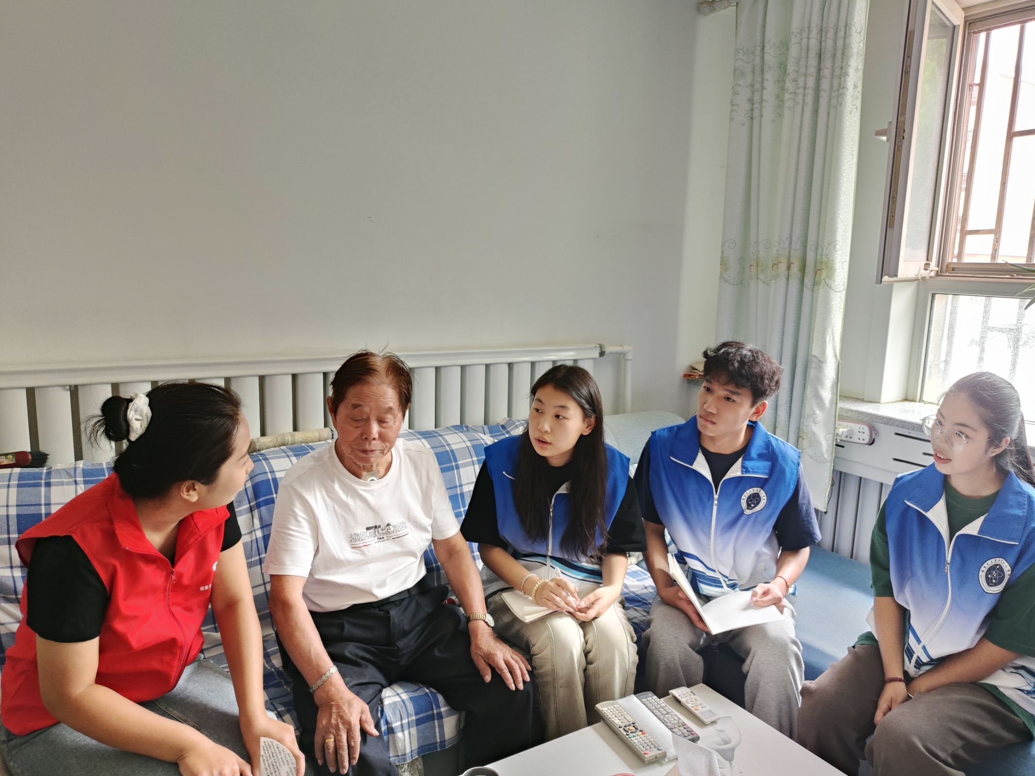 屯墾戍邊老兵情，紅色基因代代傳