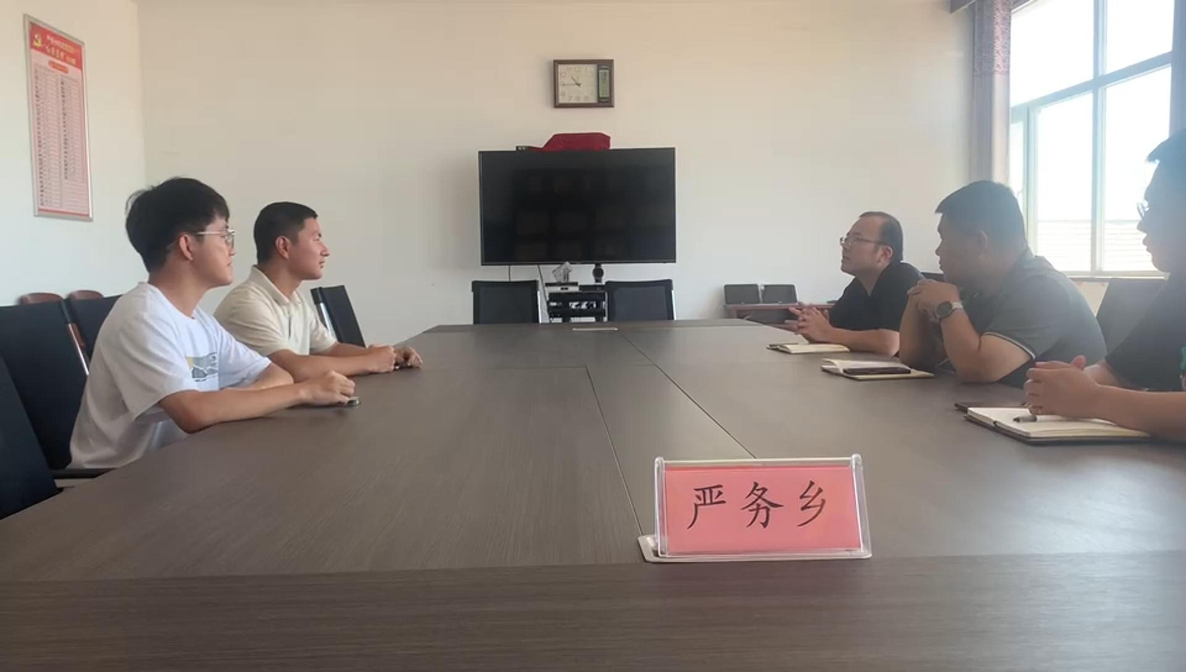 悠悠慶云下，‘農(nóng)’墨繪就振興夢