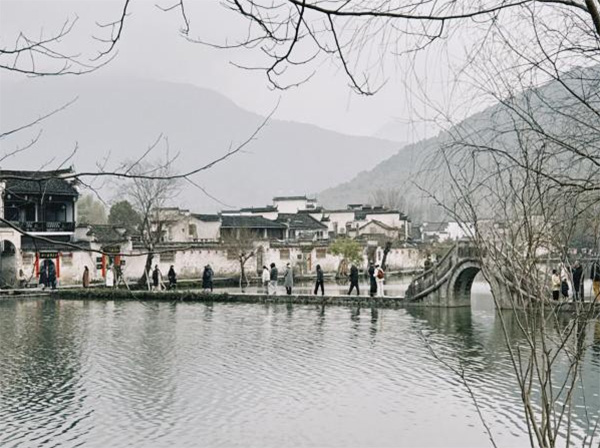 福建農(nóng)林大學(xué)“探尋徽州文化，弘揚(yáng)古 韻新風(fēng) ”實(shí)踐研學(xué)隊(duì)伍開(kāi)展寒假社會(huì)  實(shí)踐——