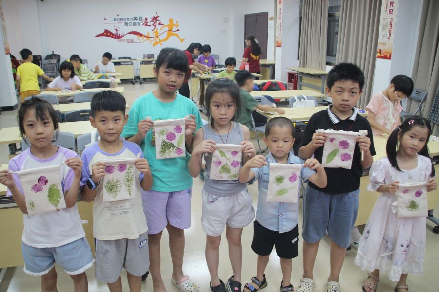 廣東學(xué)子青春助力百千萬工程：以手造物，以物寄情