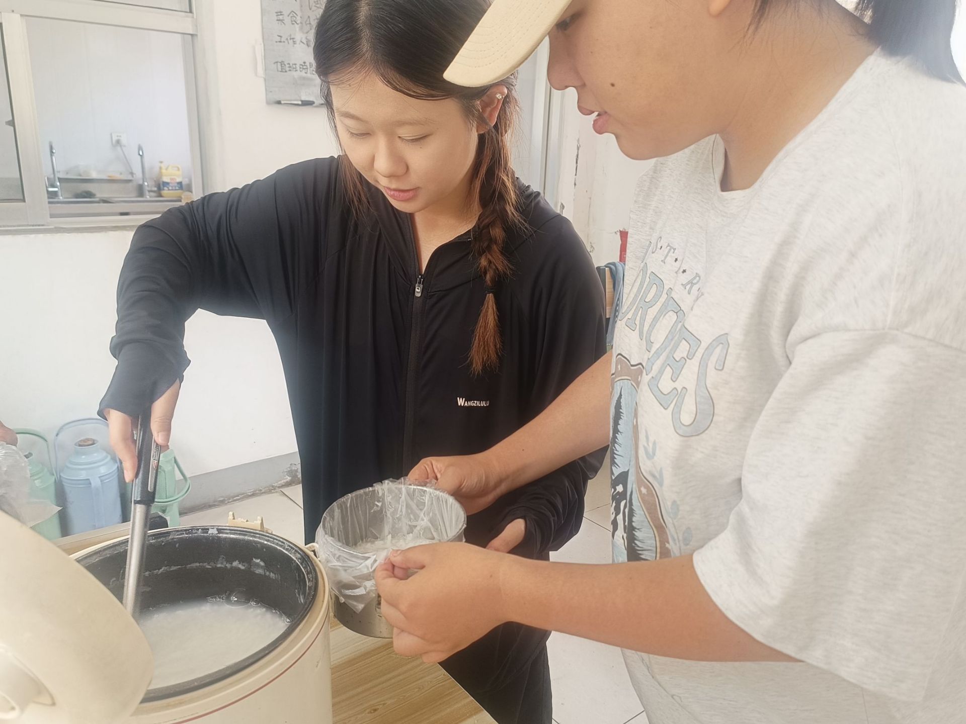 優(yōu)化長者食堂，共繪民生福祉新畫卷