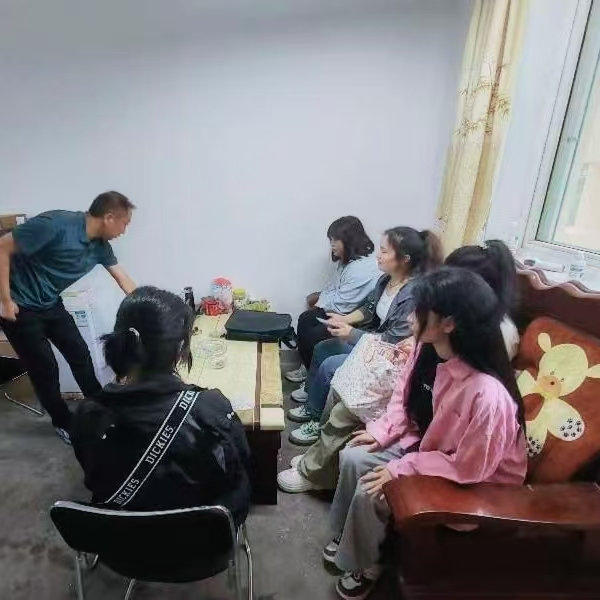 西安郵電大學現(xiàn)代郵政學院“鄉(xiāng)遇于夏，益見青心”團隊赴山陽縣開展返鄉(xiāng)支教暑期實踐