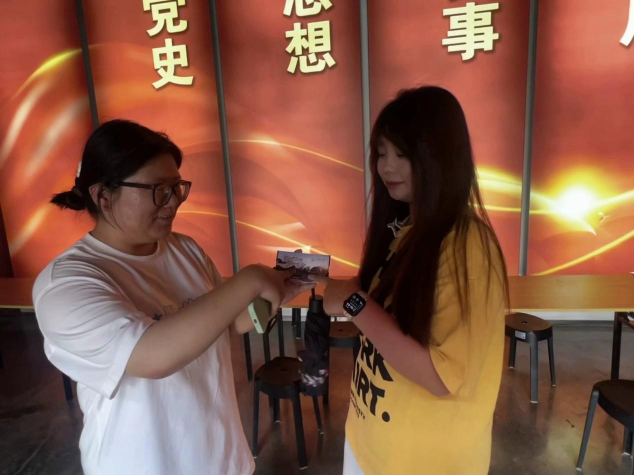 曲園學子社會實踐：品琉璃之韻，揚傳統(tǒng)文化