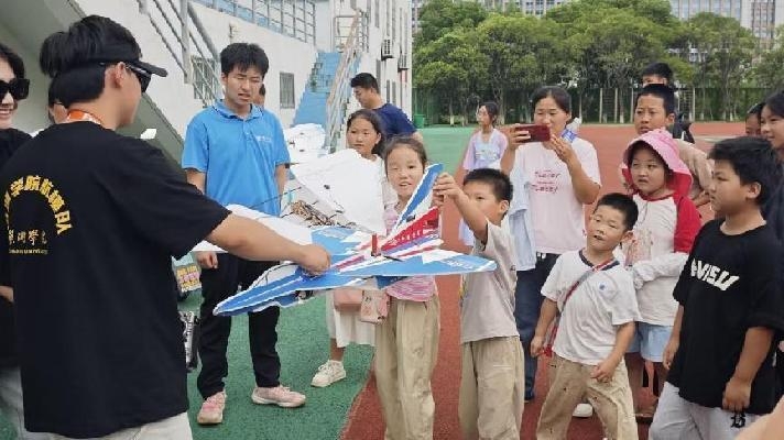 探索知識殿堂 點亮未來星光