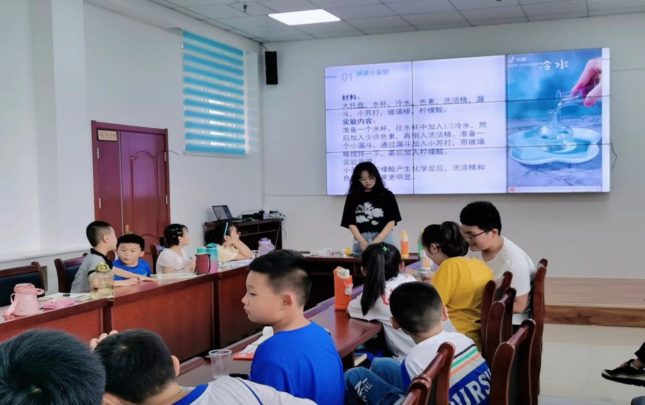曲園學子三下鄉(xiāng)：知識培養(yǎng)興趣，提高科學素養(yǎng)