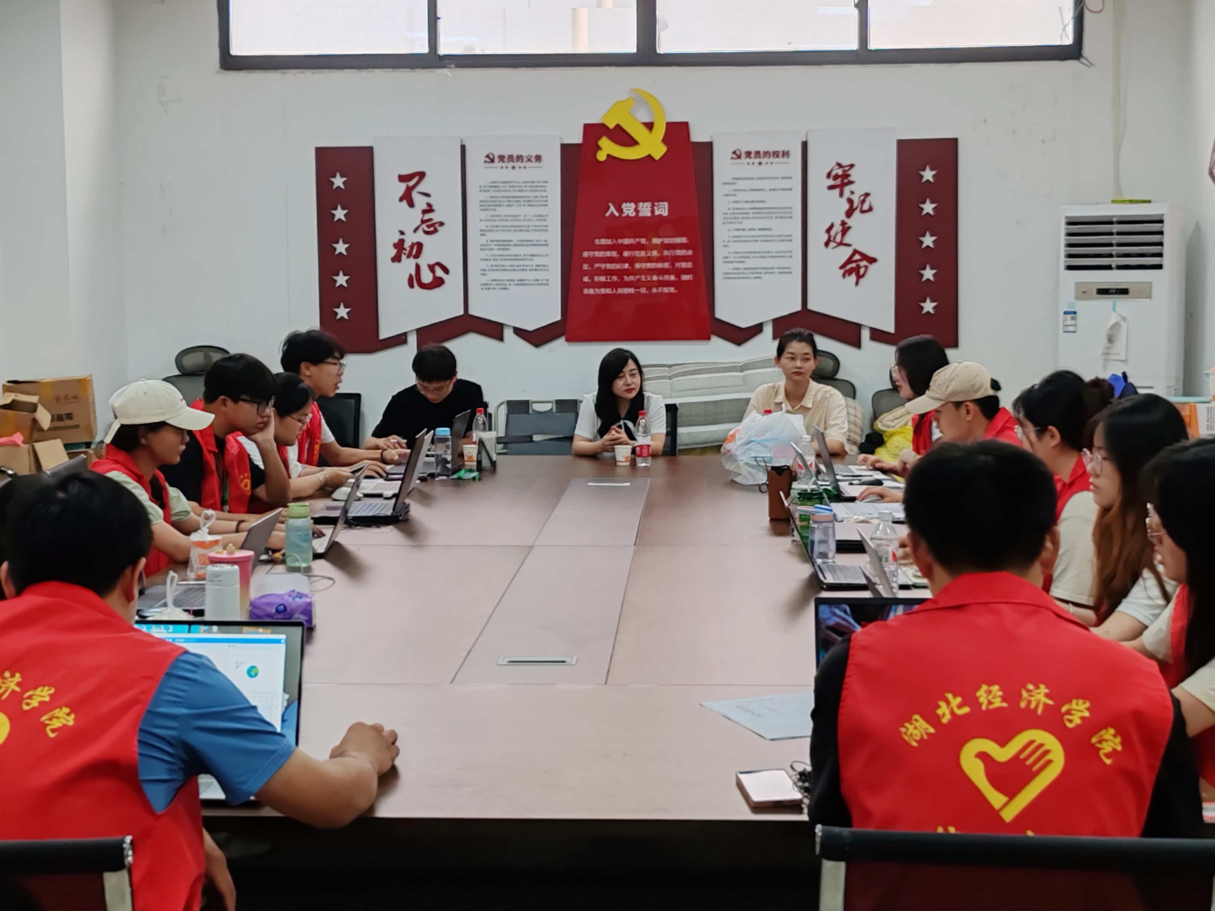 七彩課程促成長，微光IE暑托班特色活動顯成效！