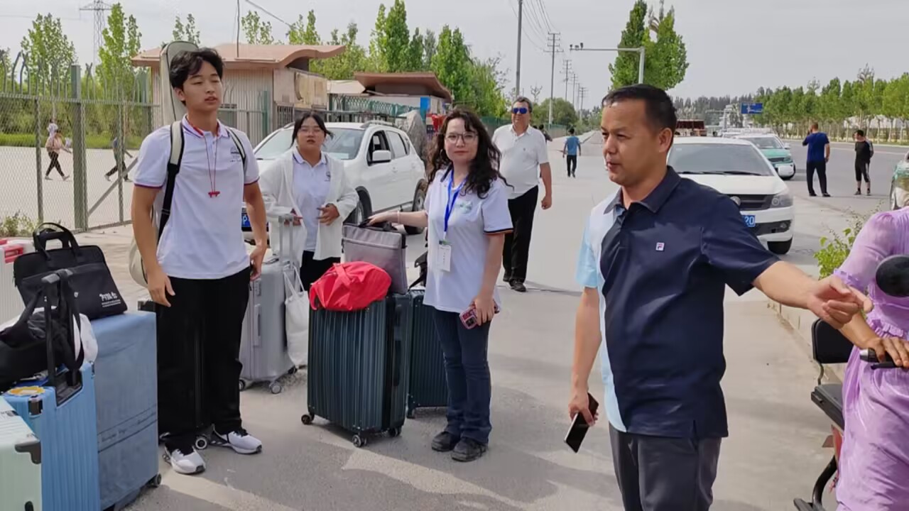 筑夢新時(shí)代，啟航向未來