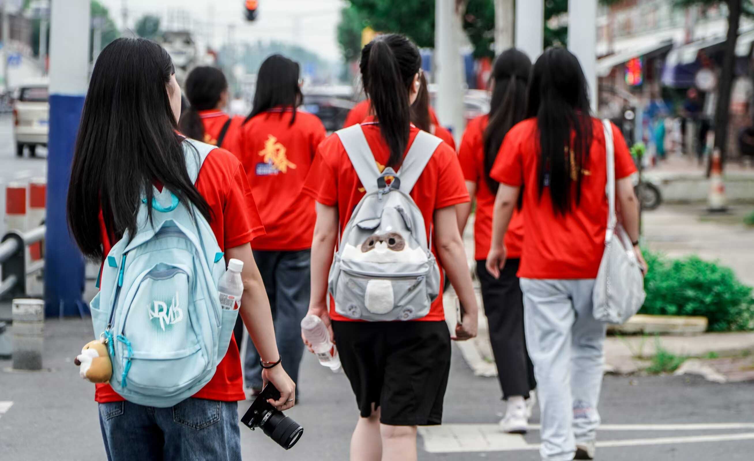 巢湖學(xué)院三下鄉(xiāng):青春筑夢，共繪民族團結(jié)新篇章