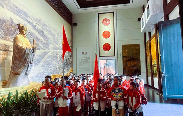 吉安縣廬陵學(xué)校開展社會實踐活動