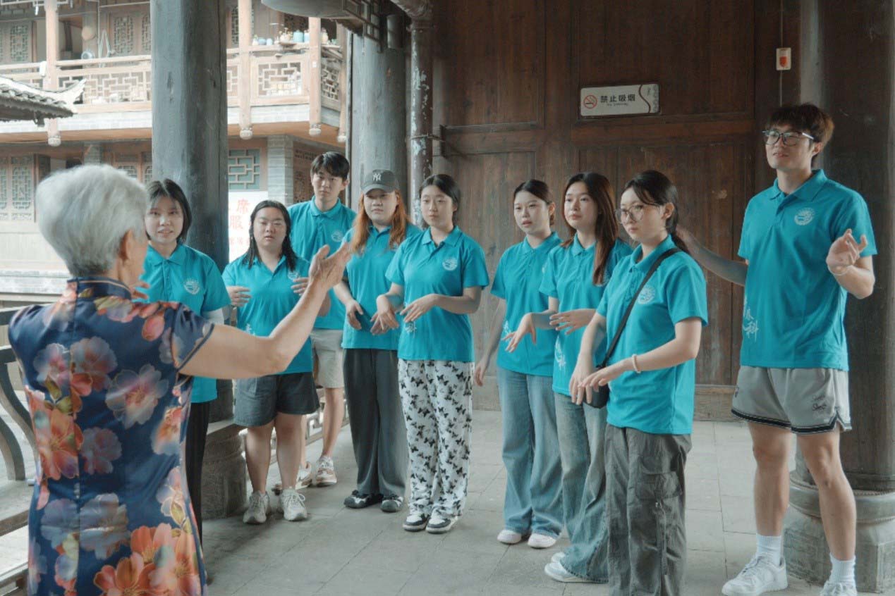 重人科學(xué)子三下鄉(xiāng)：古韻非遺潤(rùn)?quán)l(xiāng)土，文化振興譜新篇